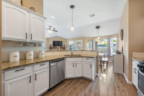303 Mccoy Lane Hutto TX 78634