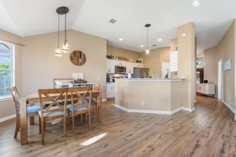 303 Mccoy Lane Hutto TX 78634