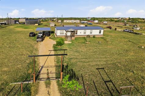 2493 County Road 464 Elgin TX 78621