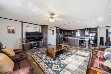 2493 County Road 464 Elgin TX 78621