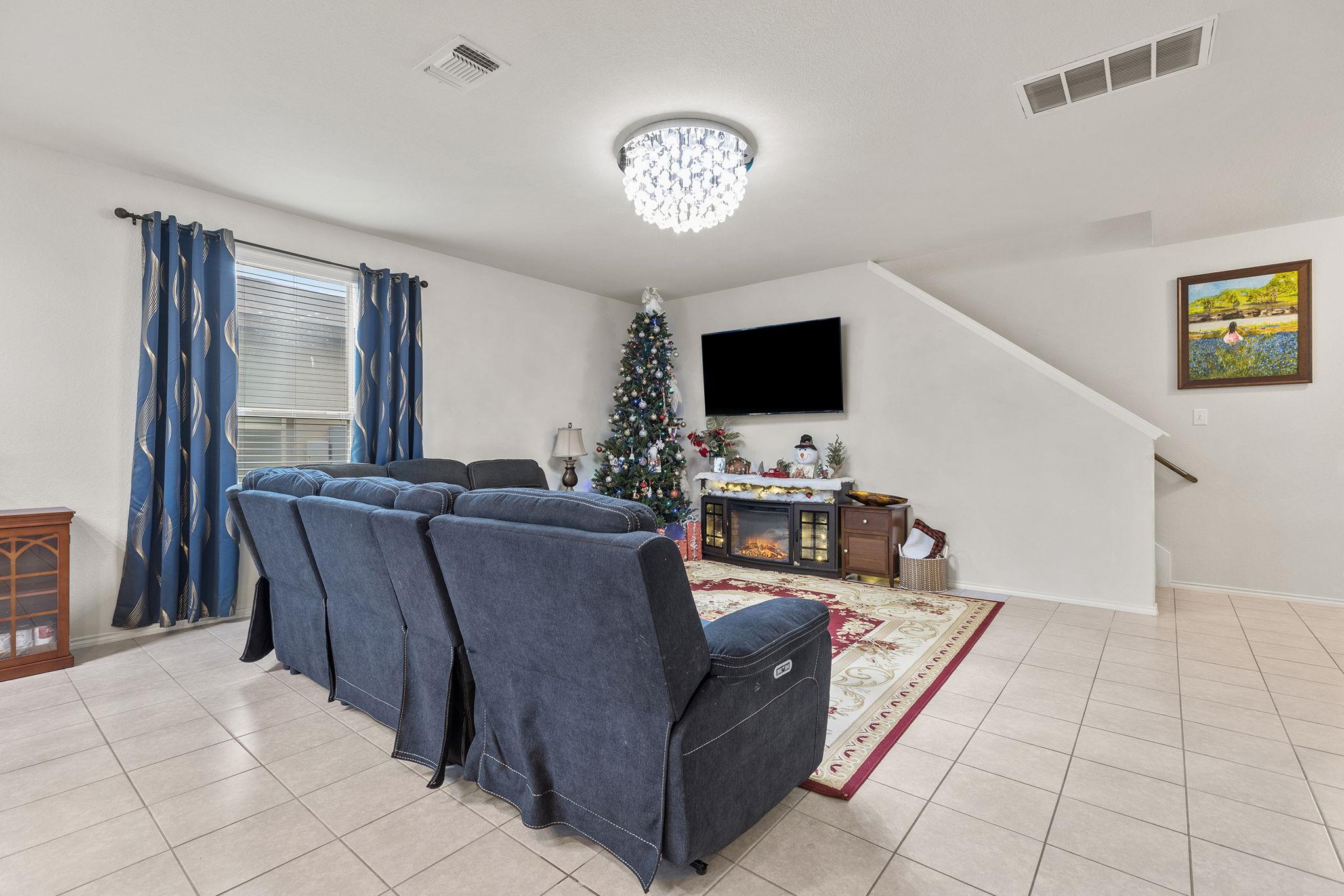 209 Ibis Falls Loop Jarrell TX 76537