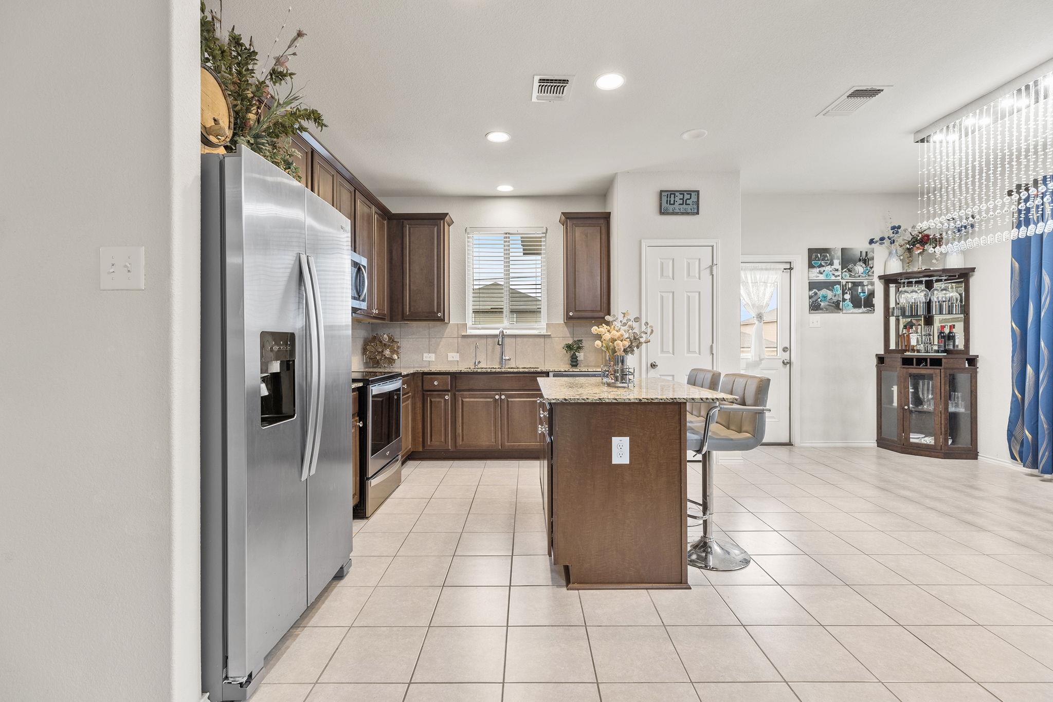209 Ibis Falls Loop Jarrell TX 76537