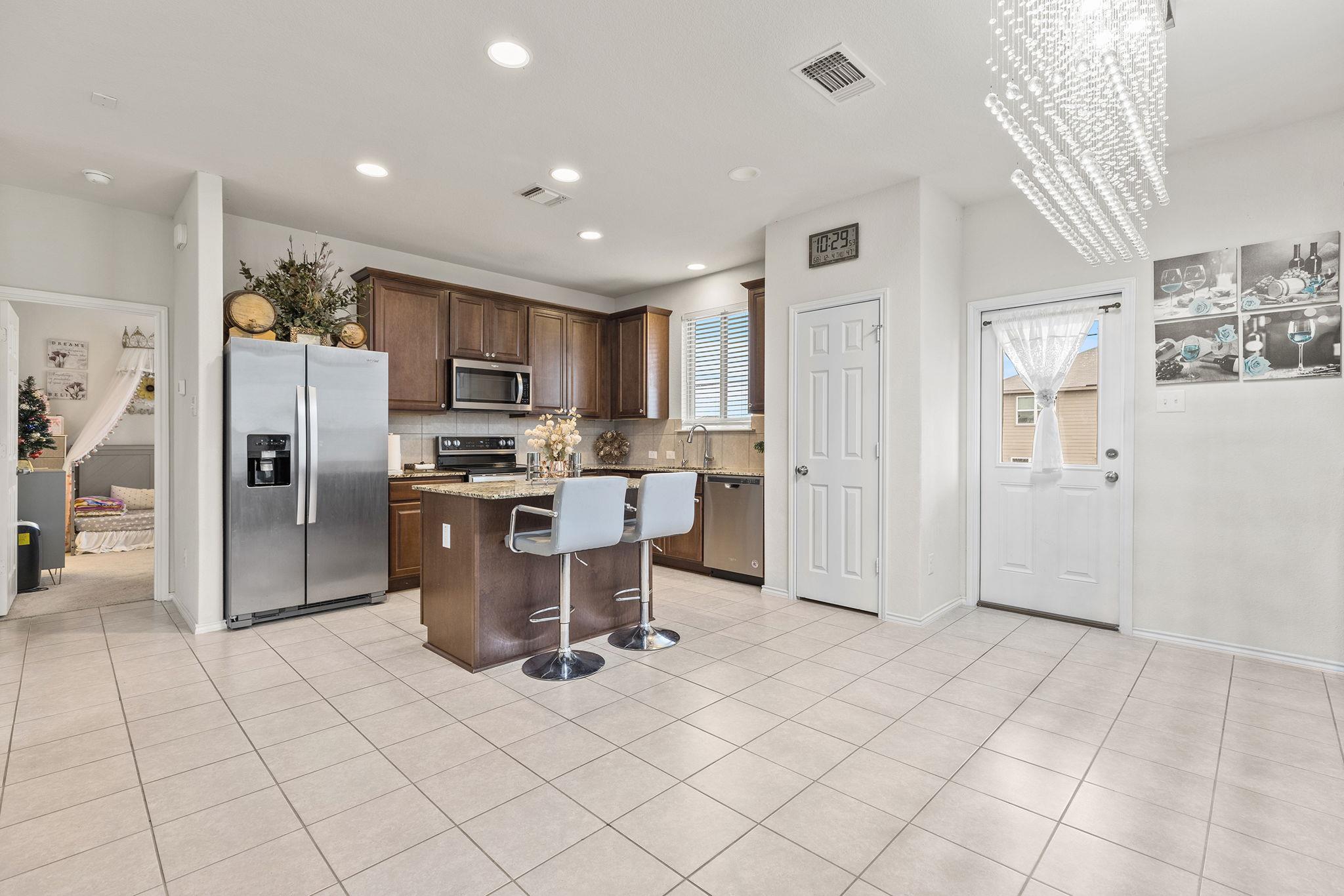 209 Ibis Falls Loop Jarrell TX 76537
