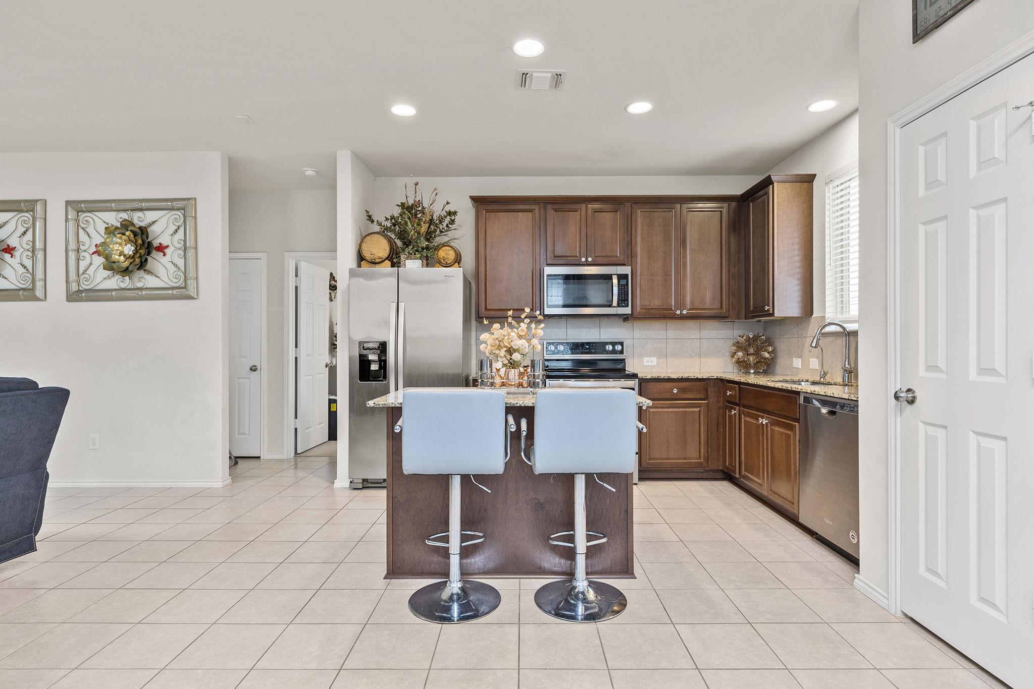 209 Ibis Falls Loop Jarrell TX 76537