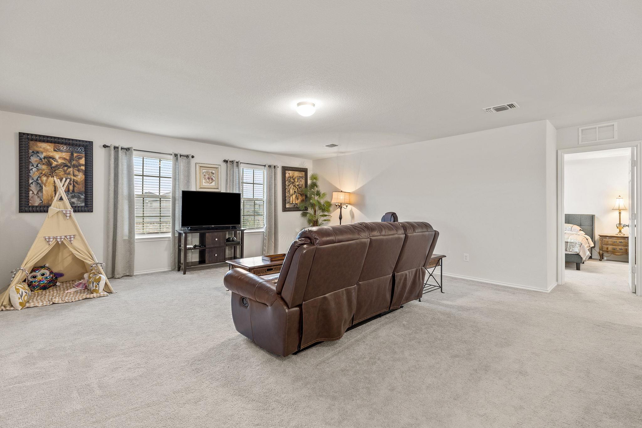 209 Ibis Falls Loop Jarrell TX 76537