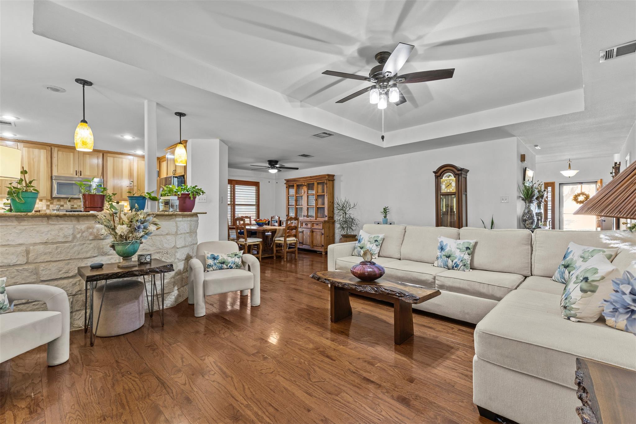 7513 Vol Walker Drive Austin TX 78749