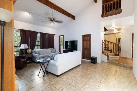 214 Laura Lane Bastrop TX 78602