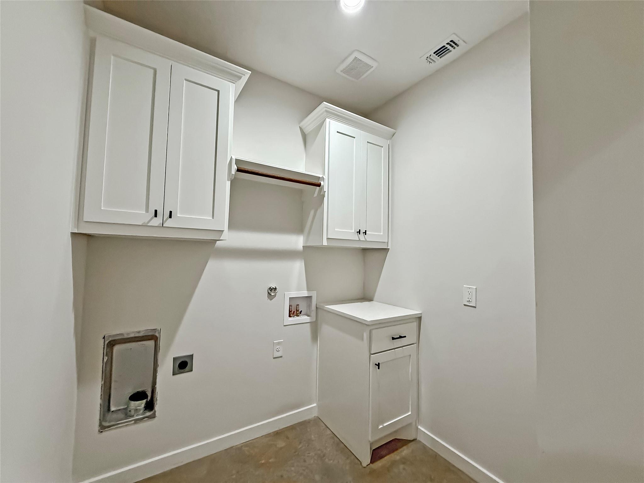 221 Hester Street Lexington TX 78947