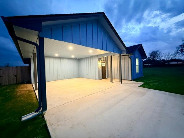 221 Hester Street Lexington TX 78947