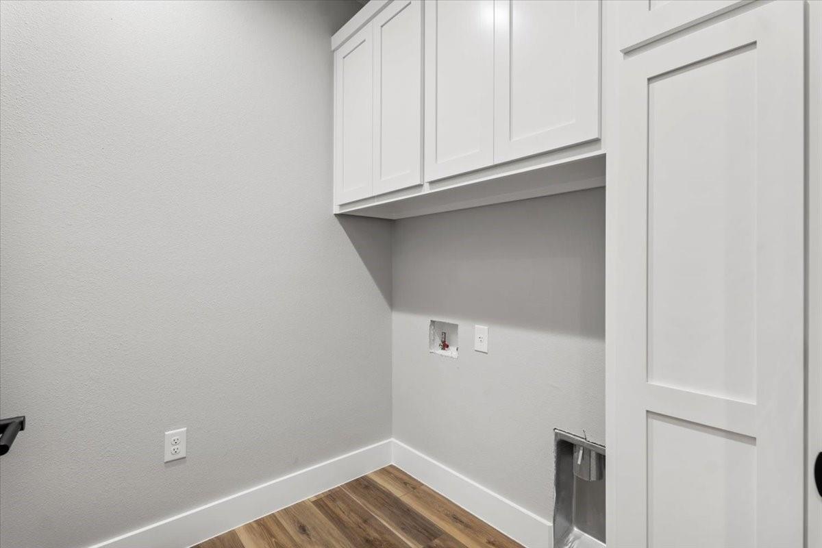 203 N Avenue J Johnson City TX 78636