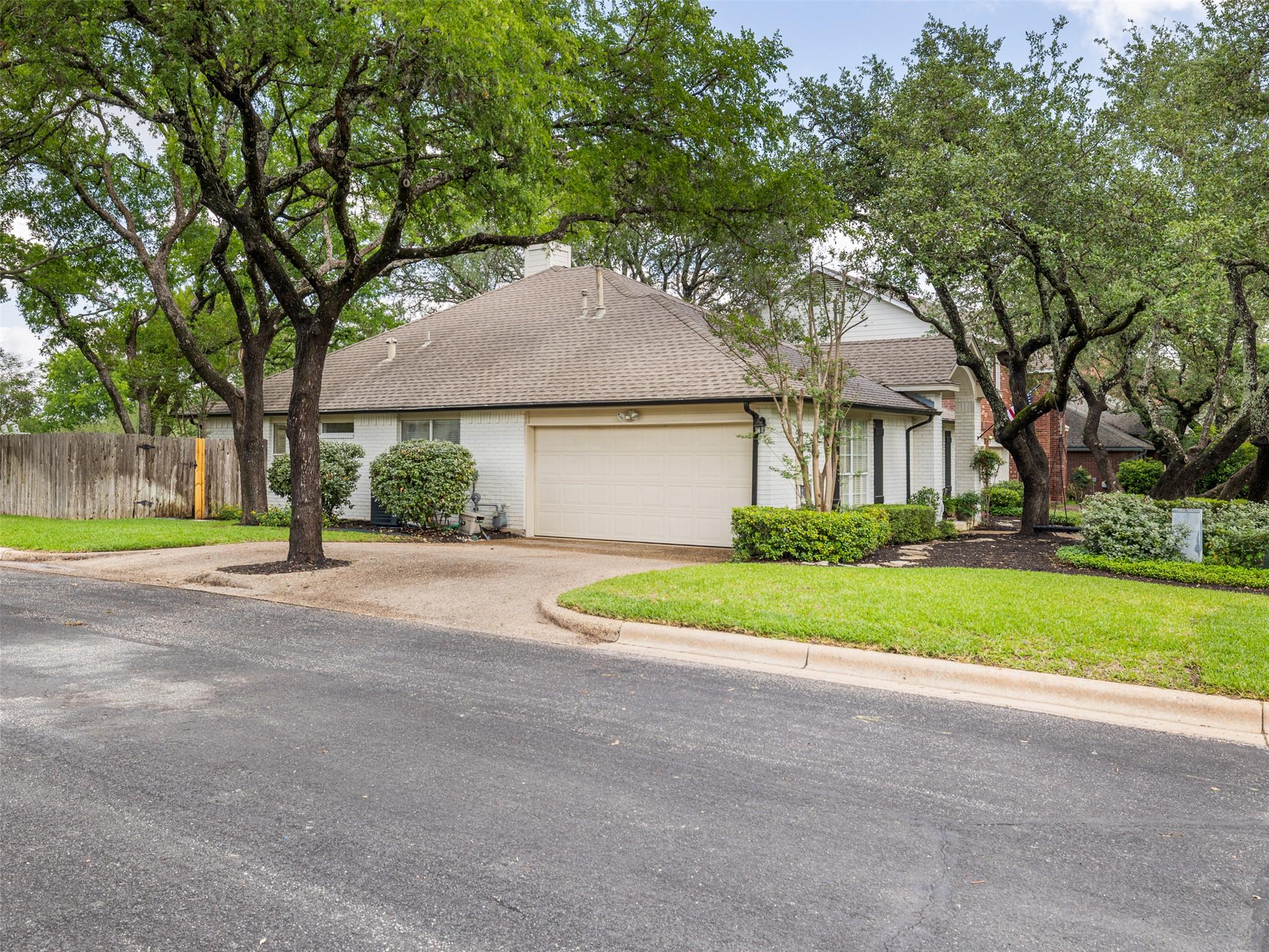11042 Crossland Drive Austin TX 78726