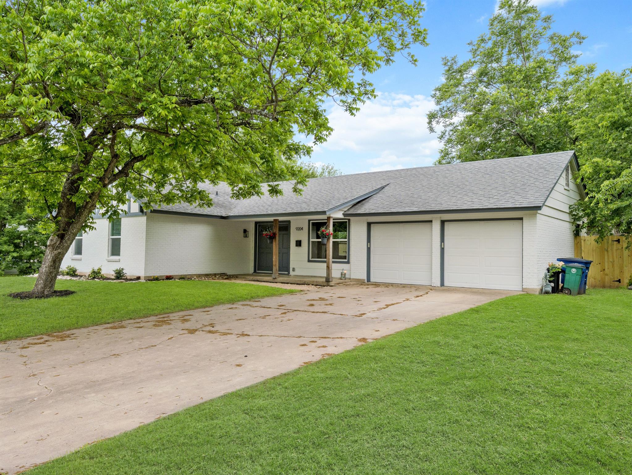 9204 Collinfield Drive Austin TX 78758