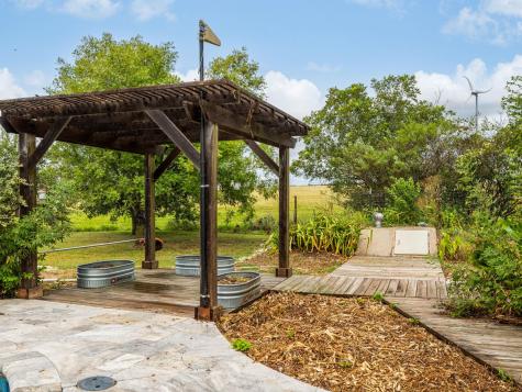 250 County Road 323 Bartlett TX 76511