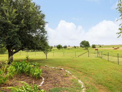 250 County Road 323 Bartlett TX 76511