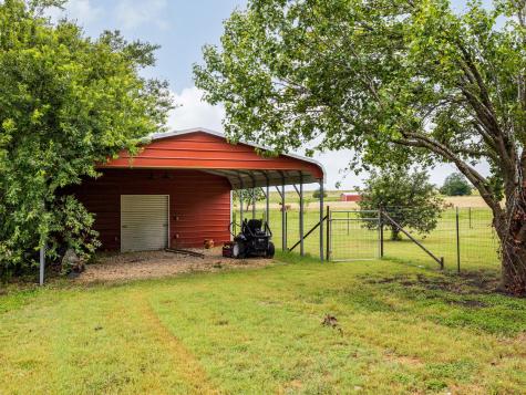 250 County Road 323 Bartlett TX 76511