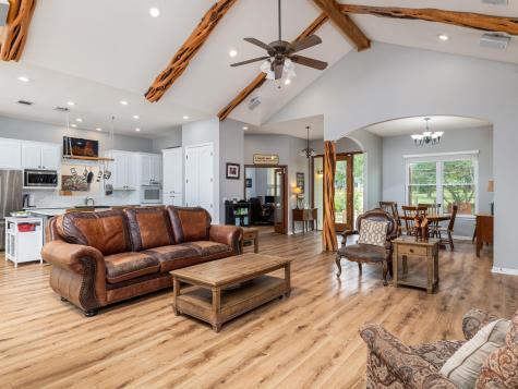250 County Road 323 Bartlett TX 76511