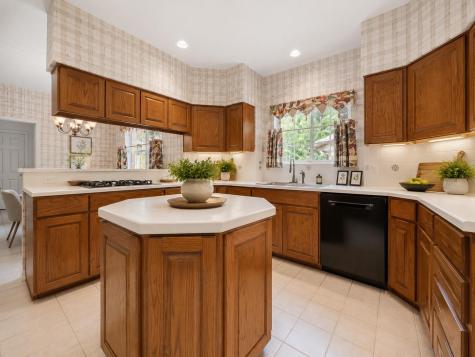 6303 Amberly Place Austin TX 78759