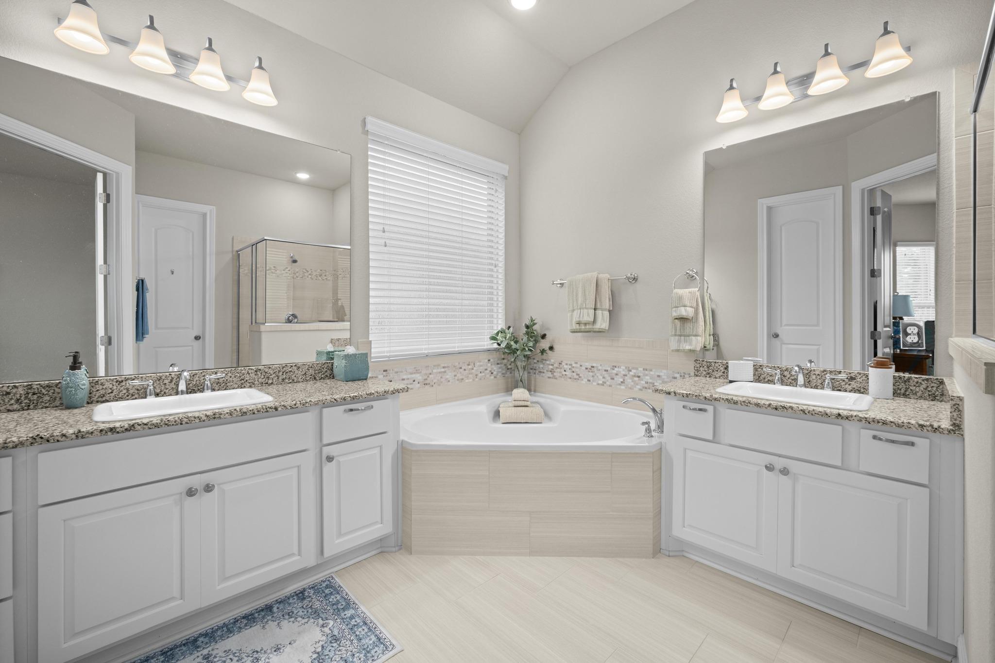 611 Founders Ridge Dripping Springs TX 78620