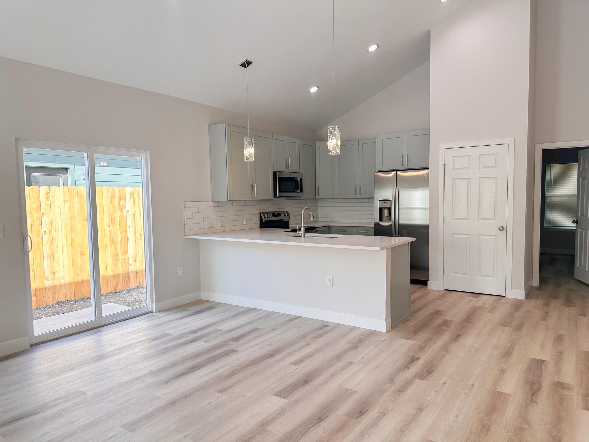 817 5th Street Lockhart TX 78644