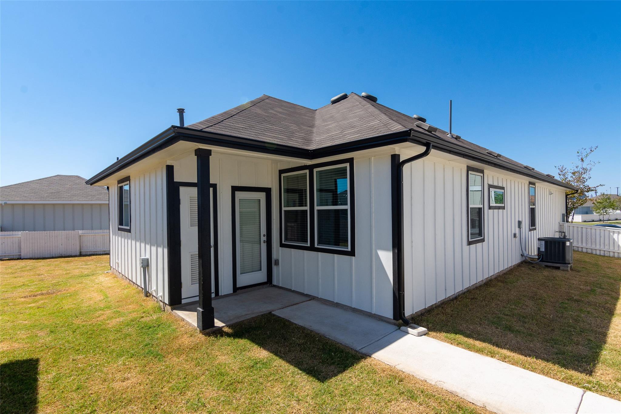 350 Fabion Street Kyle TX 78640