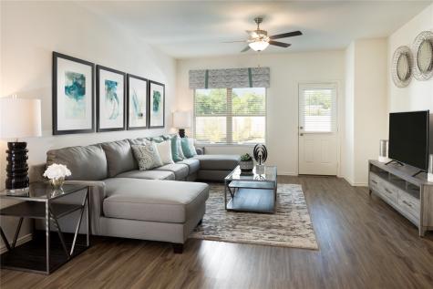 105 Parsons Kyle TX 78640