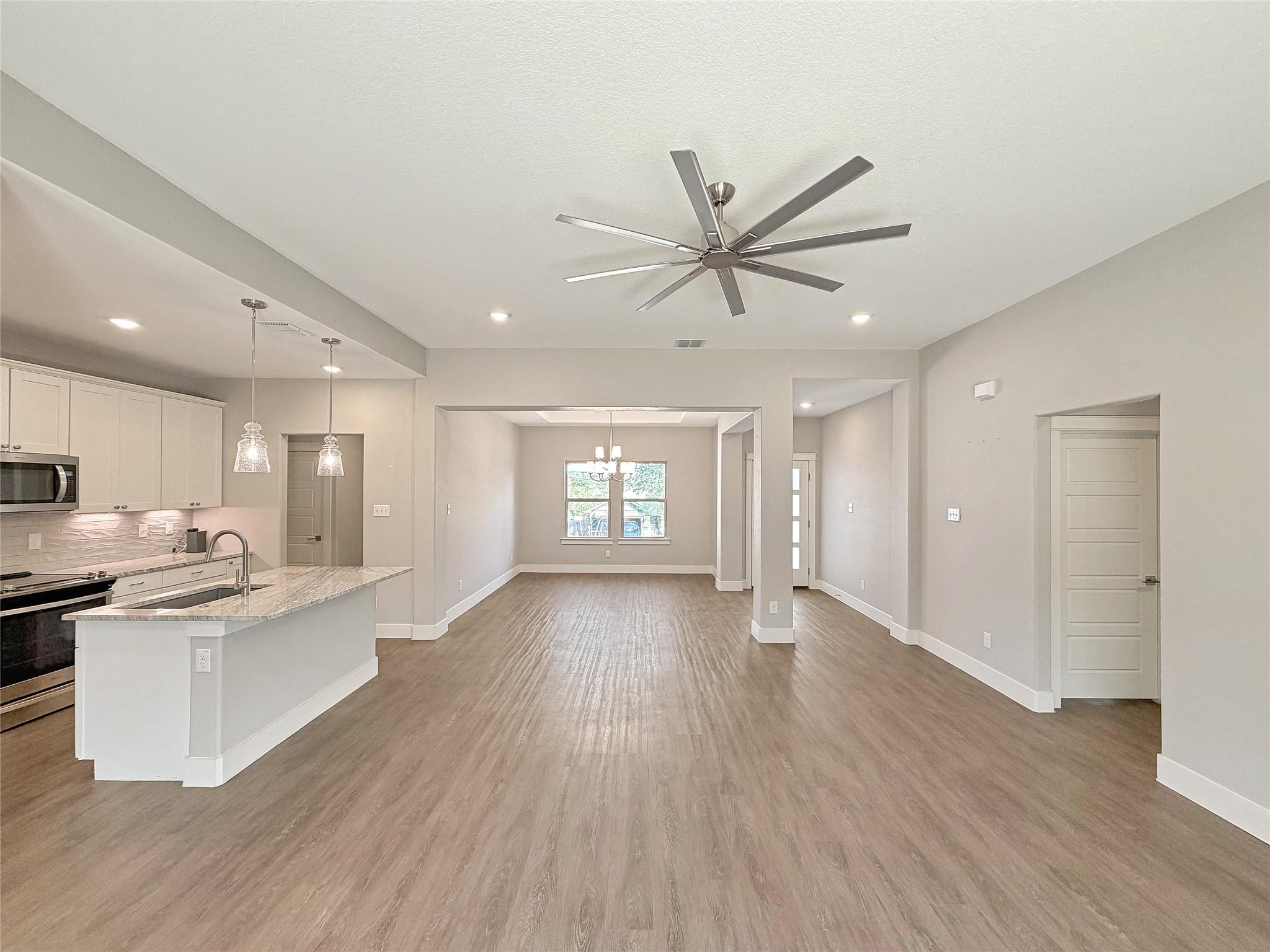 381 Monarch Canyon Lake TX 78133