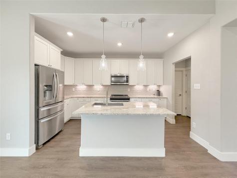 381 Monarch Canyon Lake TX 78133