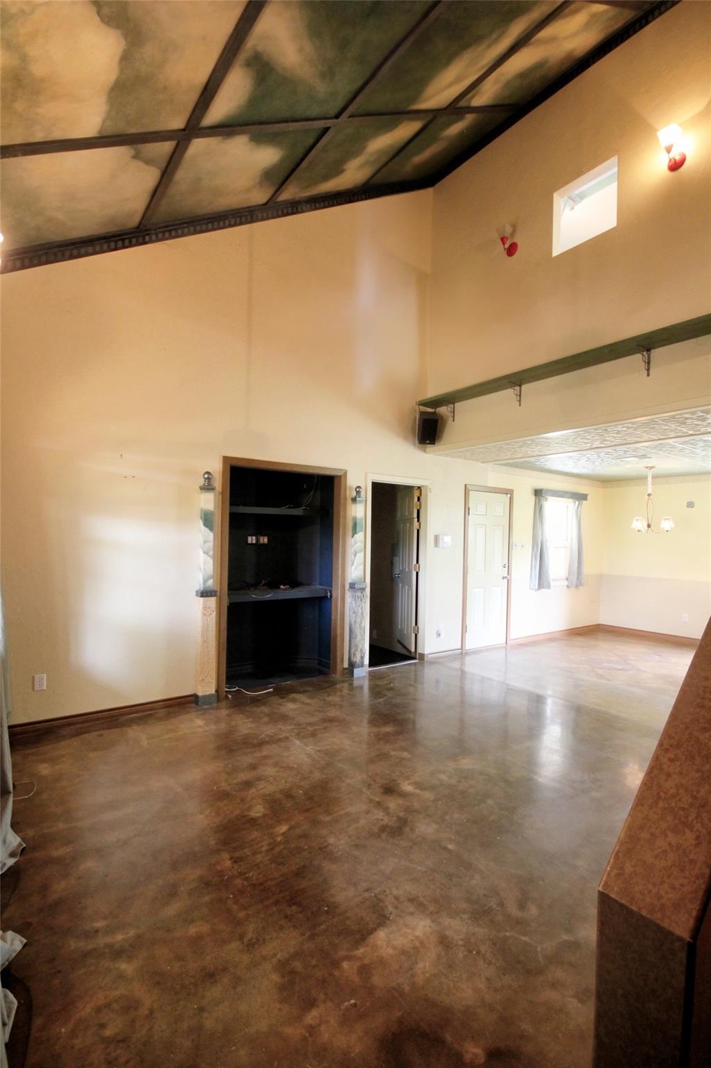 10431 29 Highway Burnet TX 78611