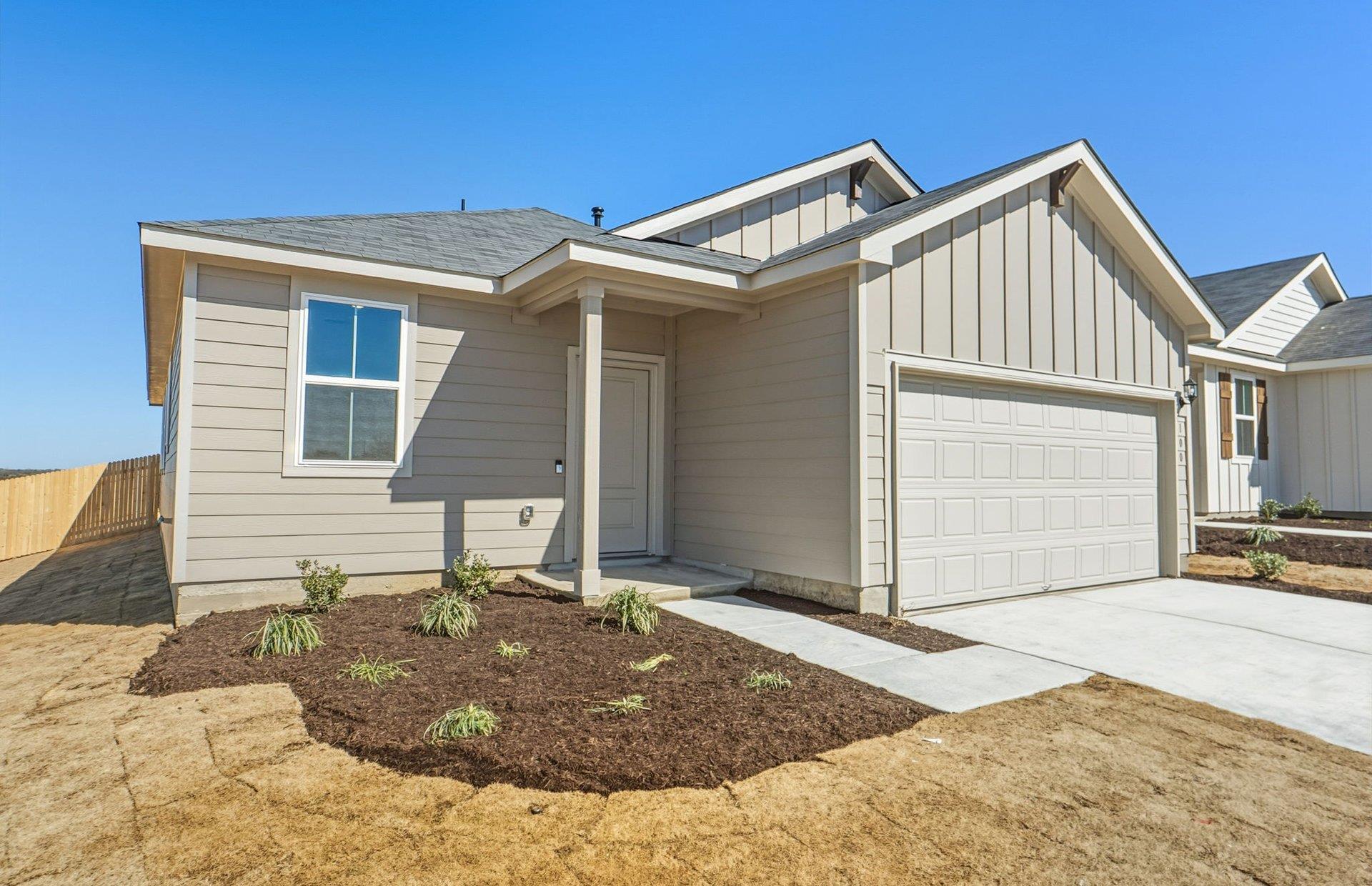100 Eagle Valley Drive Elgin TX 78621