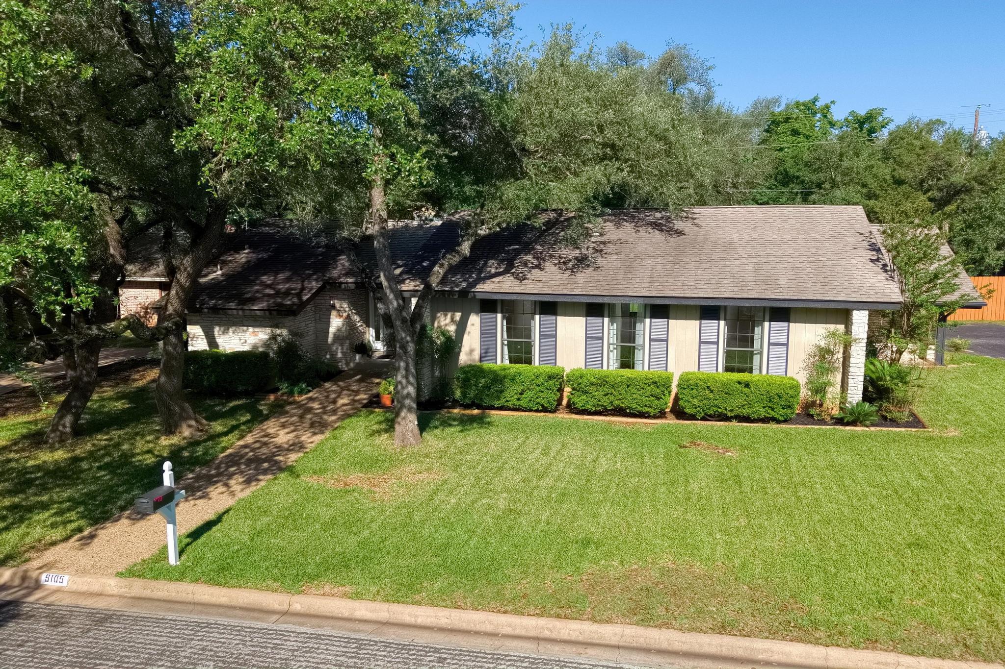 9105 Balcones Club Drive Austin TX 78750