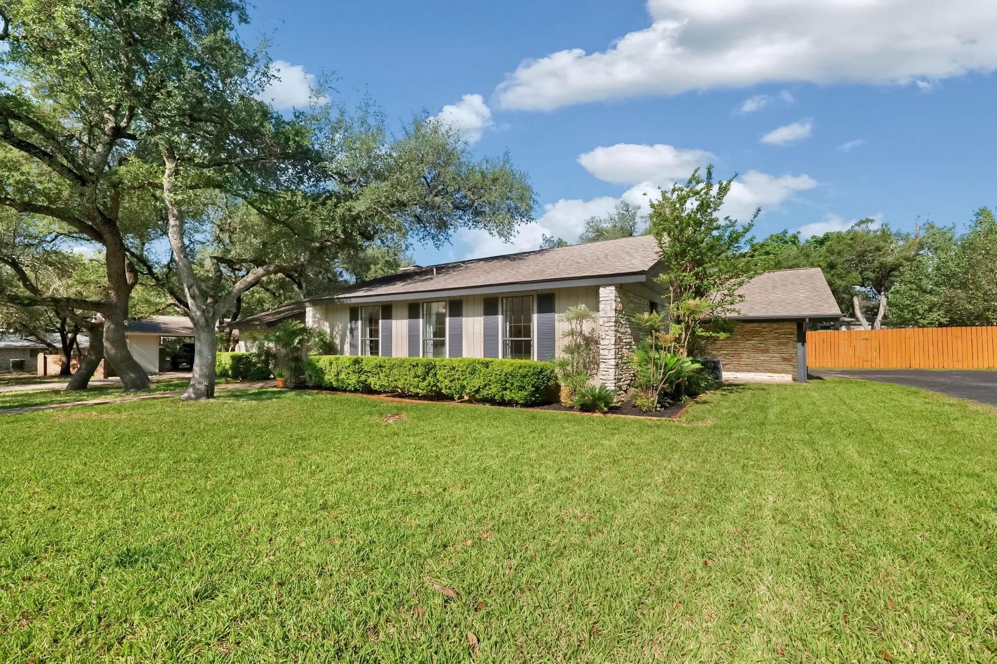 9105 Balcones Club Drive Austin TX 78750