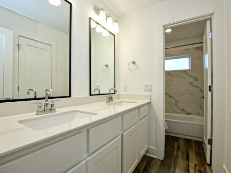 402 Zennia Street Austin TX 78751
