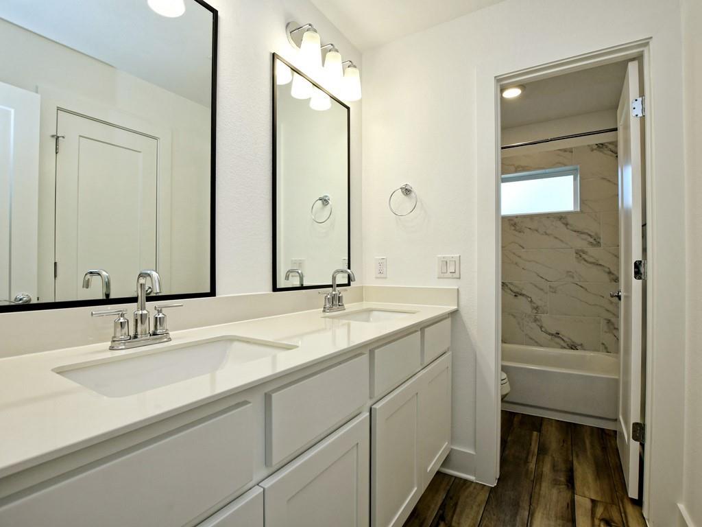 402 Zennia Street Austin TX 78751