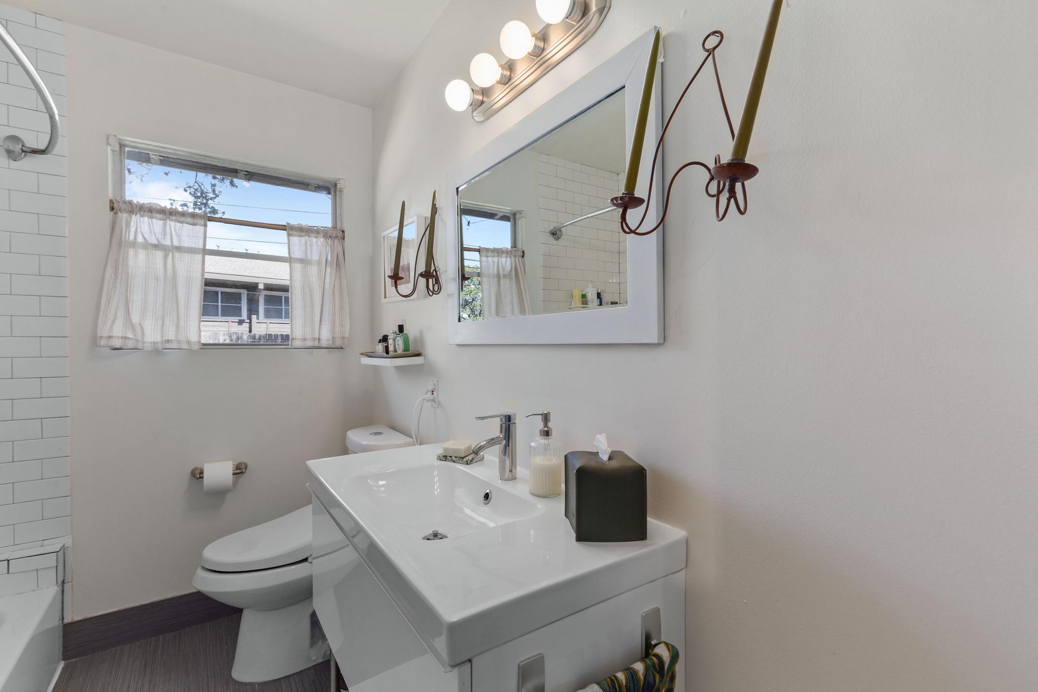 1110 W Oltorf Street Austin TX 78704