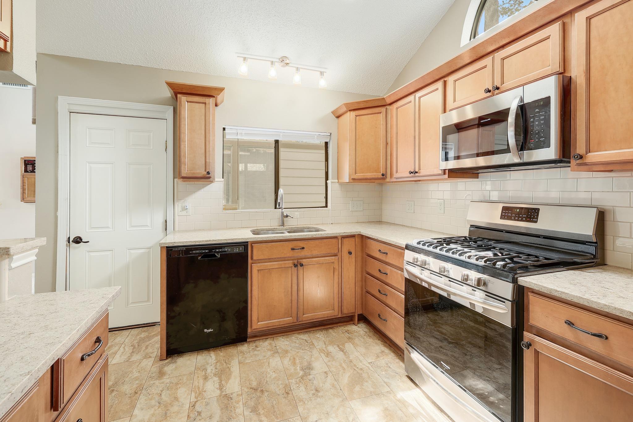 2202 Warfield Way Austin TX 78728
