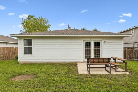 747 Blair Avenue Bastrop TX 78602