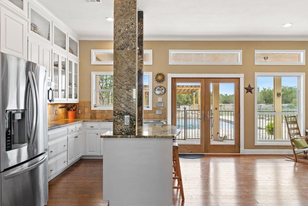911 Oak Meadow Drive Dripping Springs TX 78620
