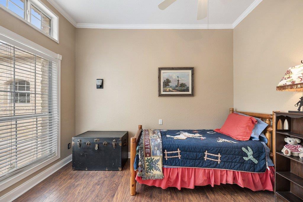 911 Oak Meadow Drive Dripping Springs TX 78620