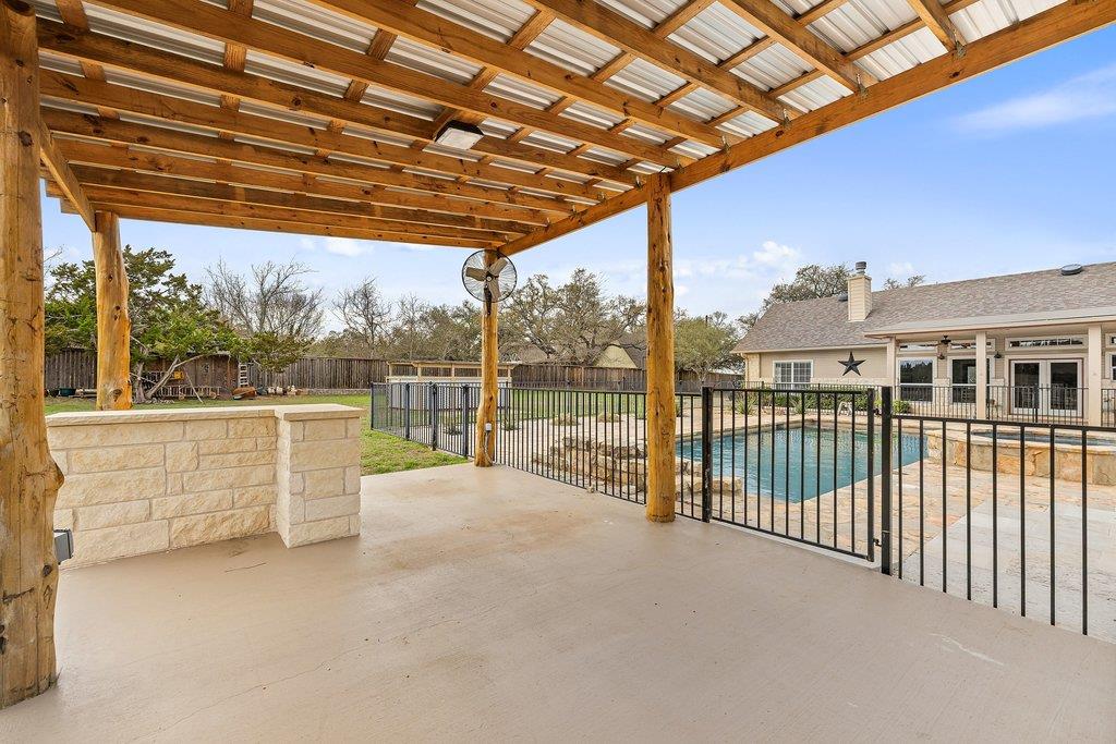 911 Oak Meadow Drive Dripping Springs TX 78620