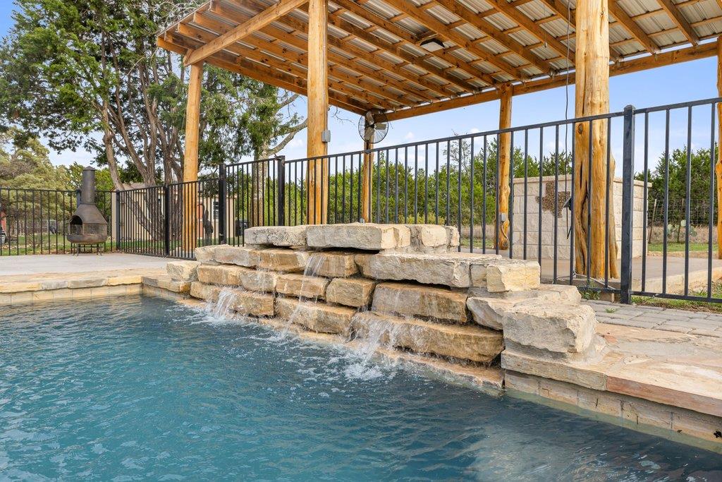 911 Oak Meadow Drive Dripping Springs TX 78620