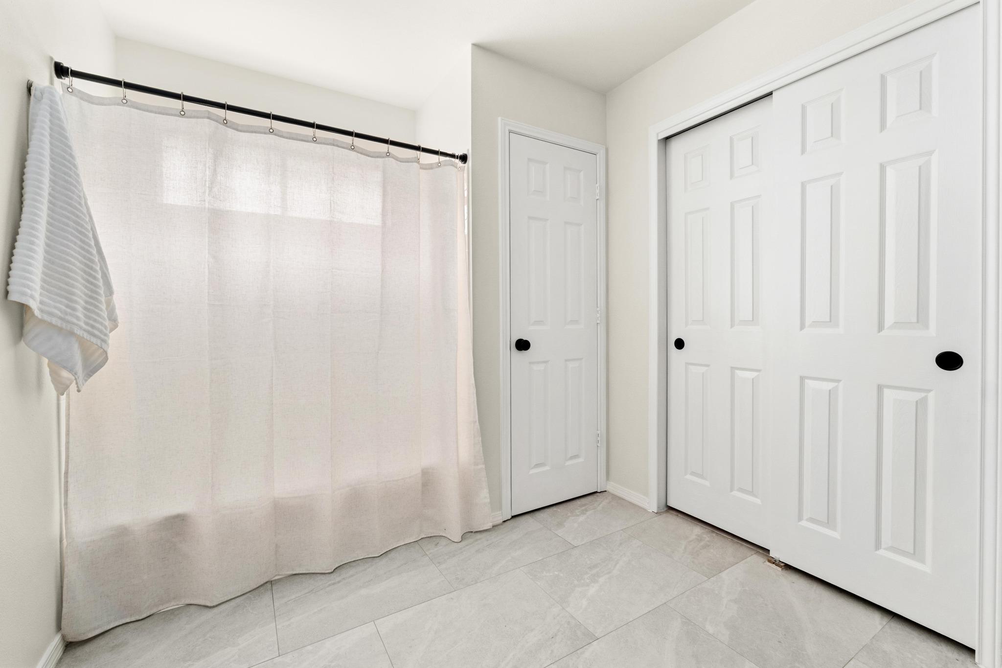 11207 Canterbury Tales Lane Austin TX 78748
