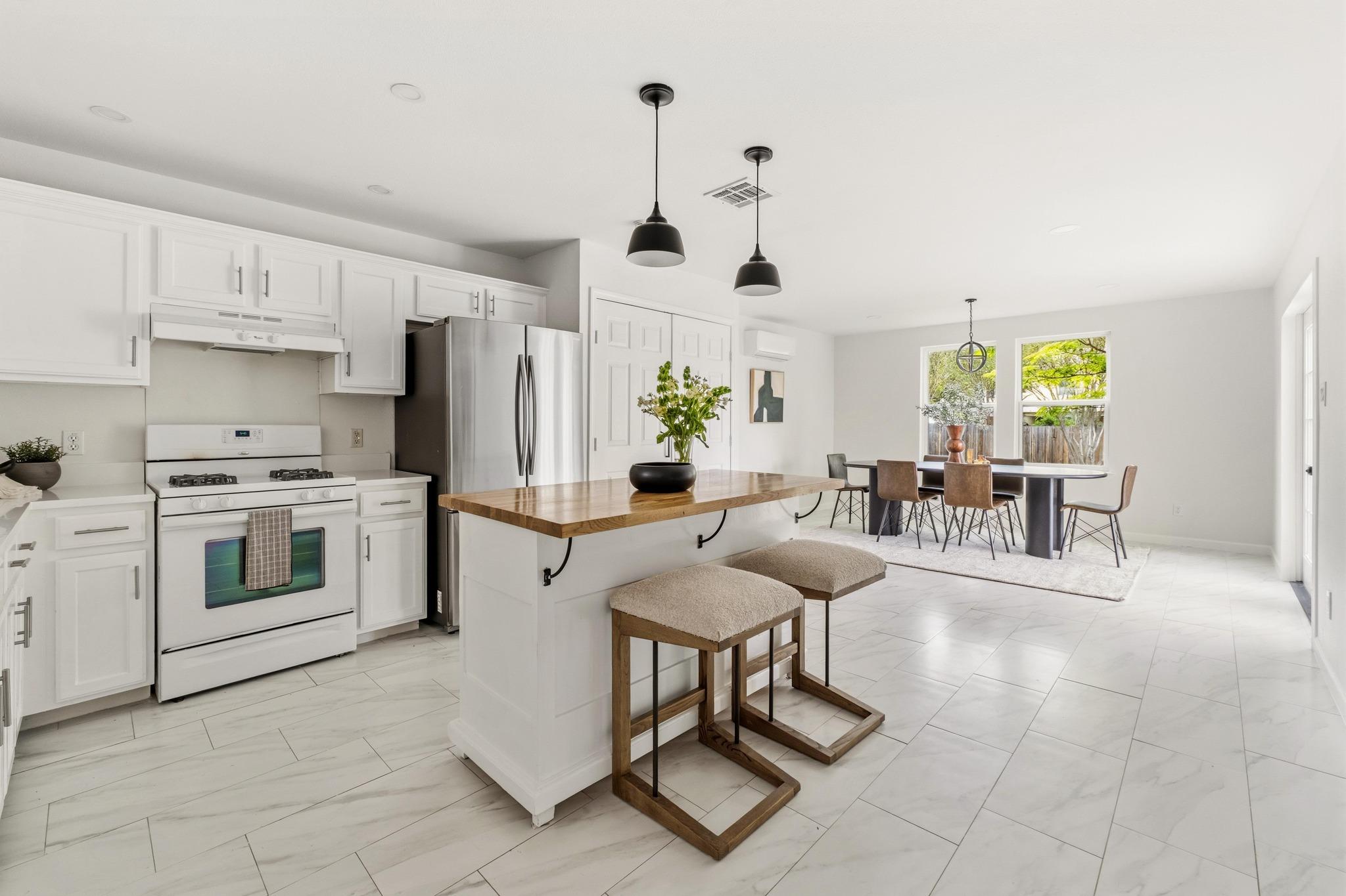 11207 Canterbury Tales Lane Austin TX 78748