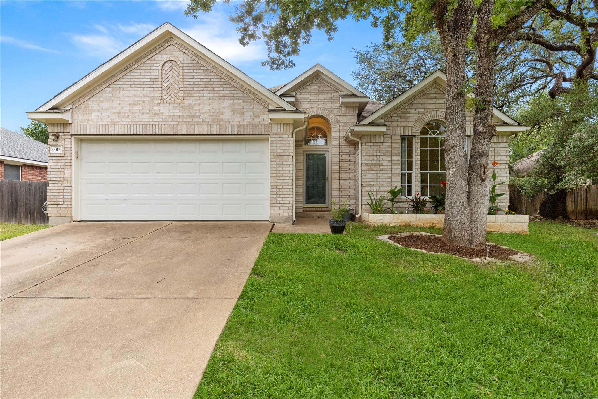 9012 Meacham Way Austin TX 78749