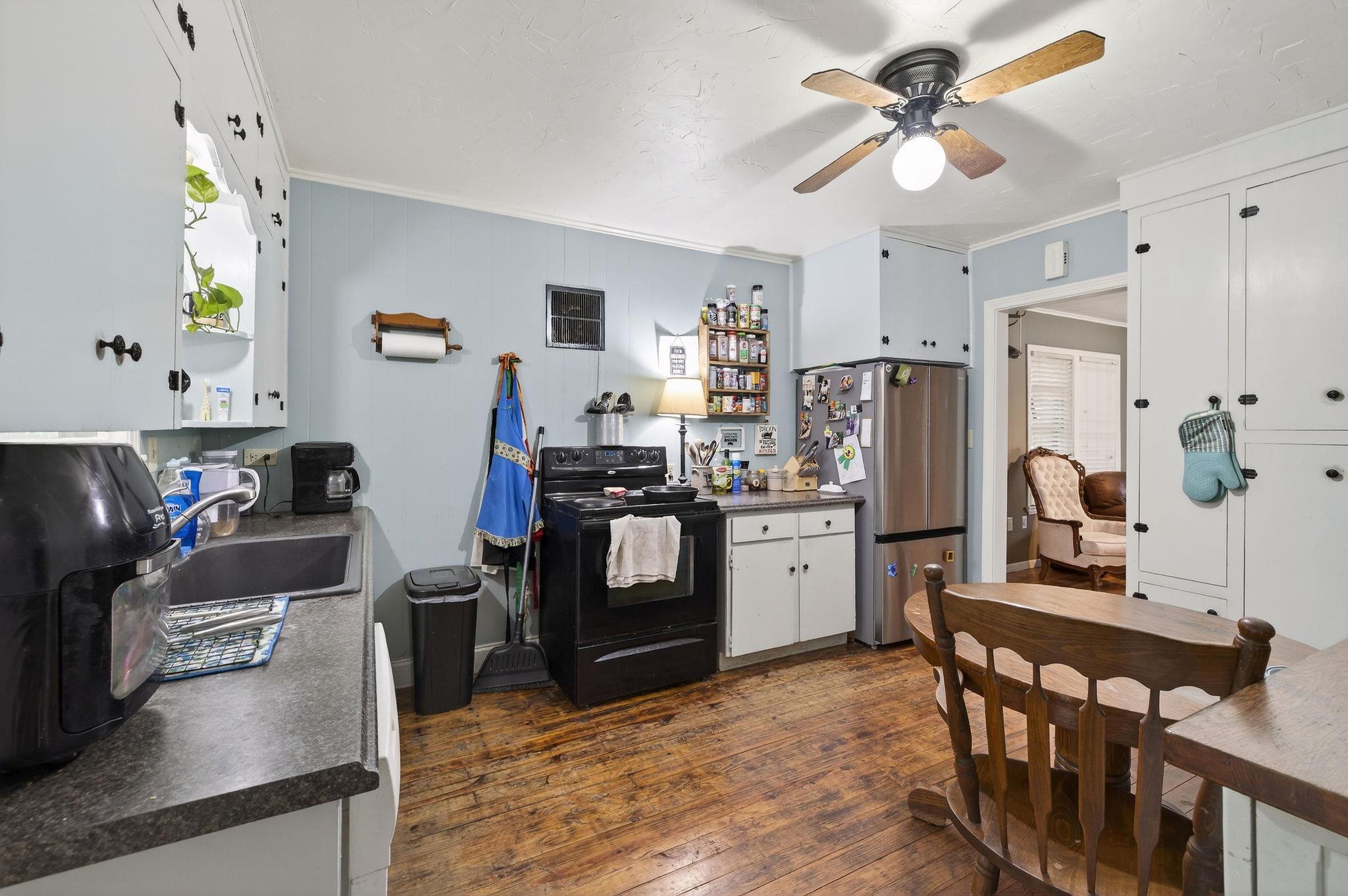 621 S Main Street Lockhart TX 78644