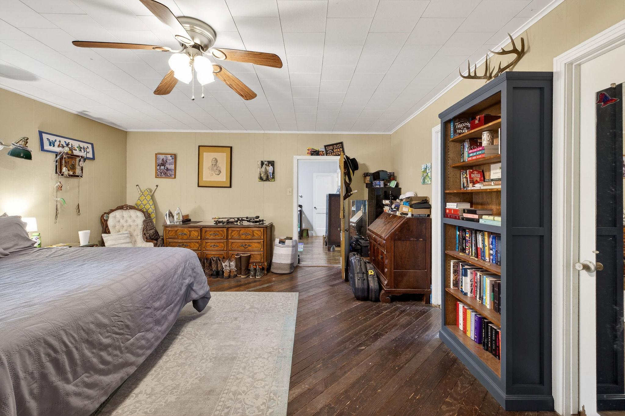 621 S Main Street Lockhart TX 78644