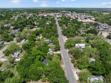 621 S Main Street Lockhart TX 78644