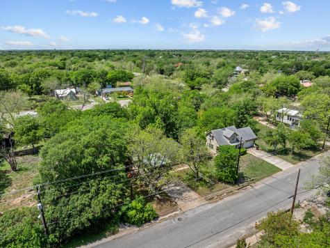 621 S Main Street Lockhart TX 78644