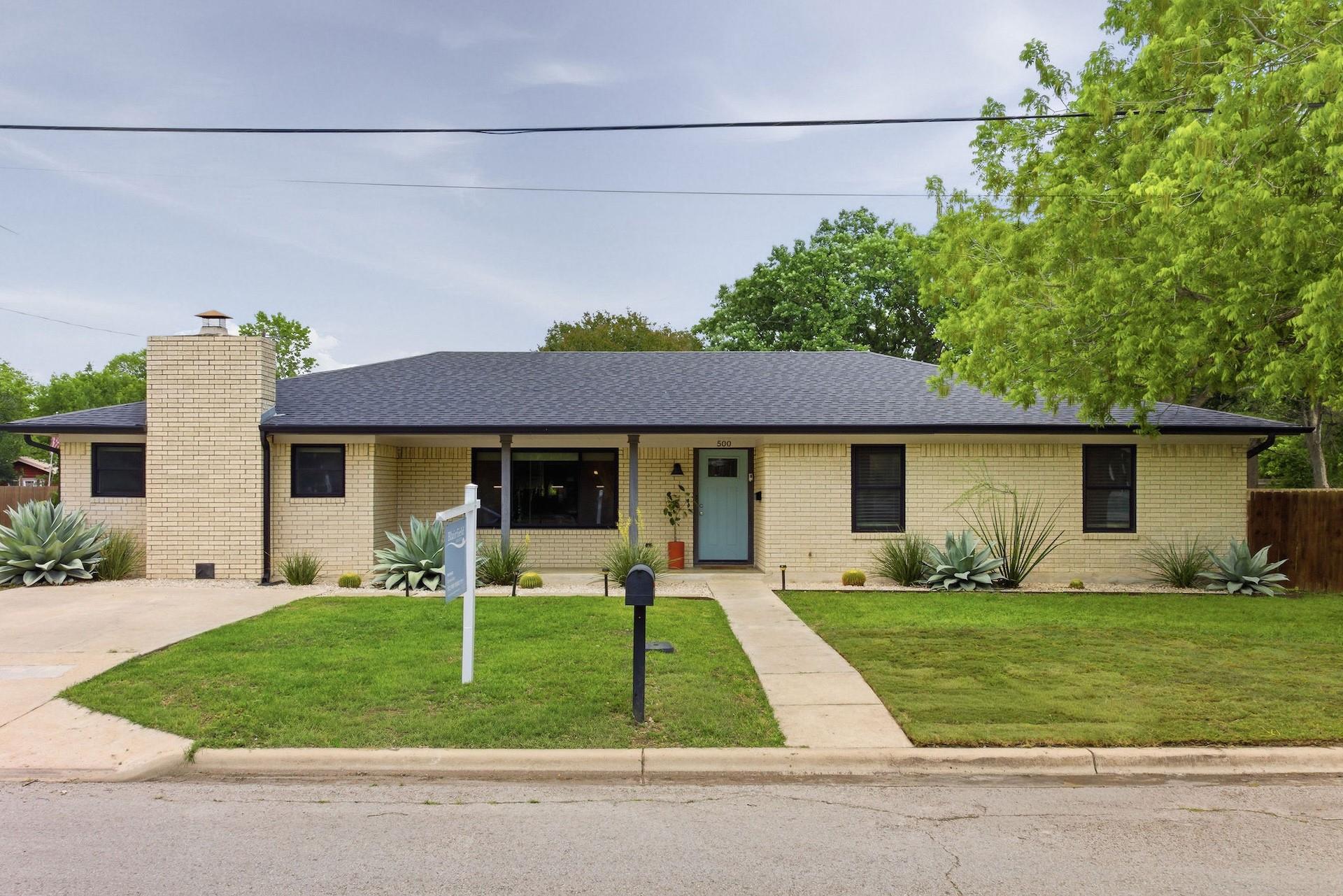 500 S Rio Grande Street Lockhart TX 78644