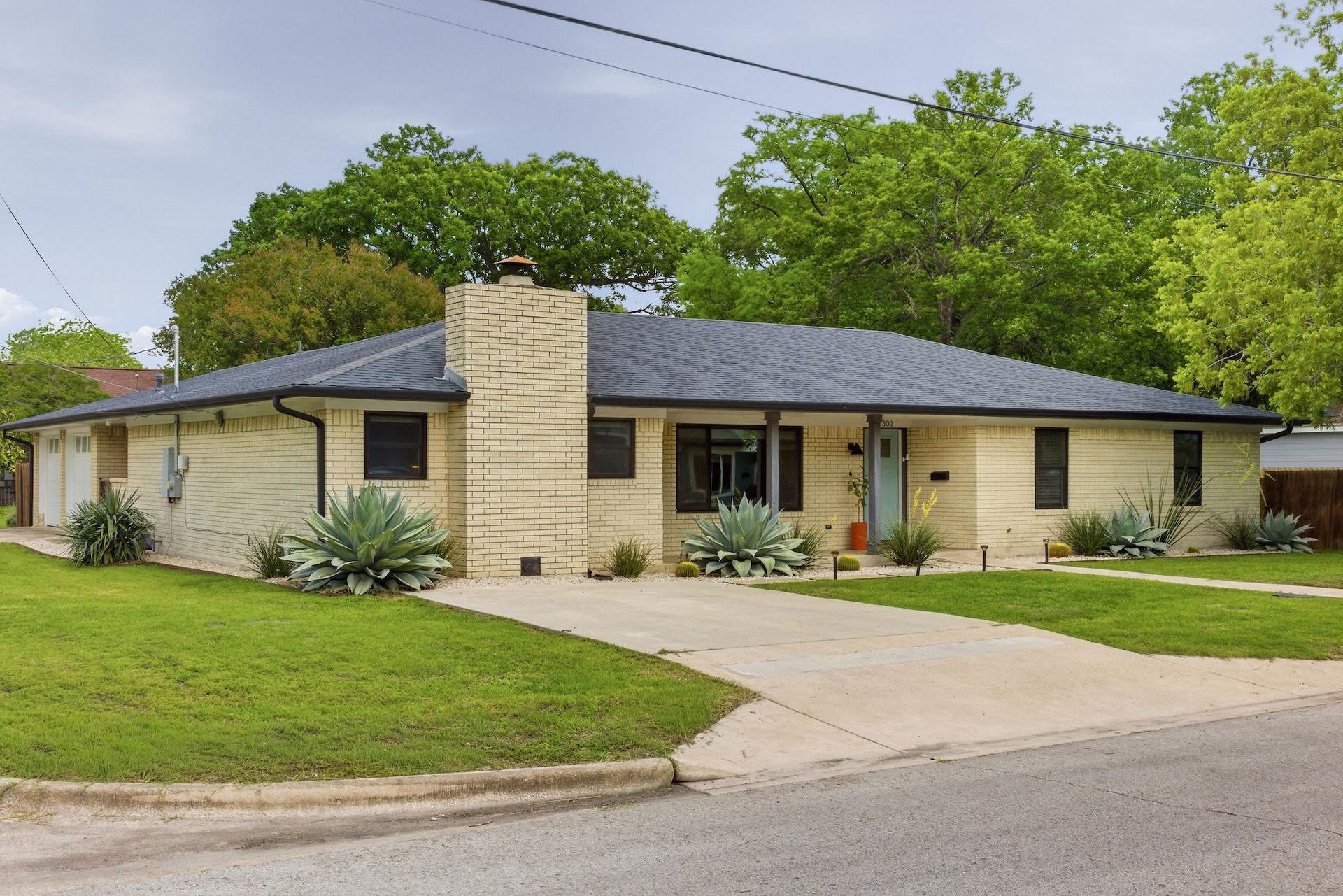 500 S Rio Grande Street Lockhart TX 78644