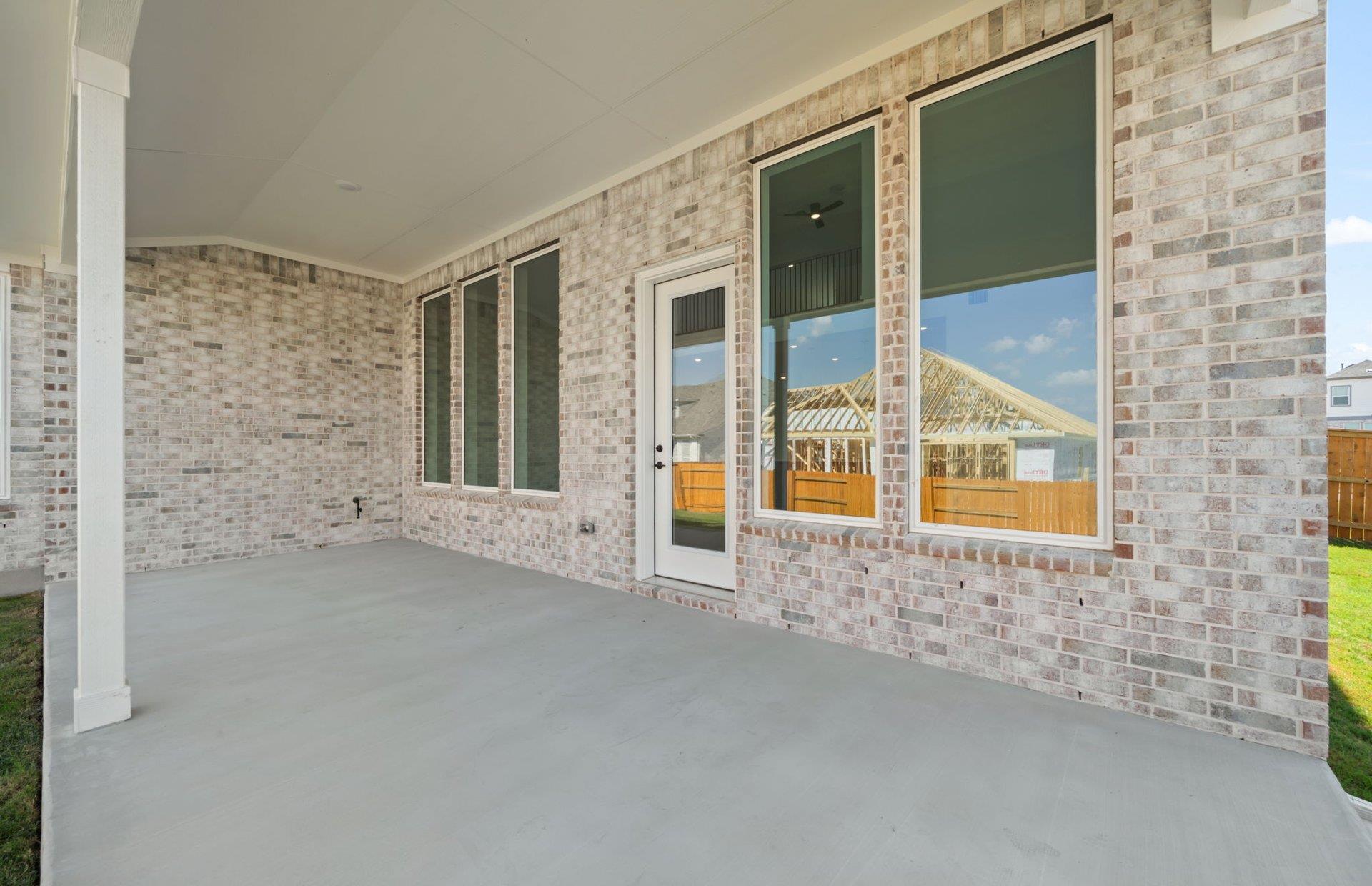 211 Blanco Flats Run Kyle TX 78640